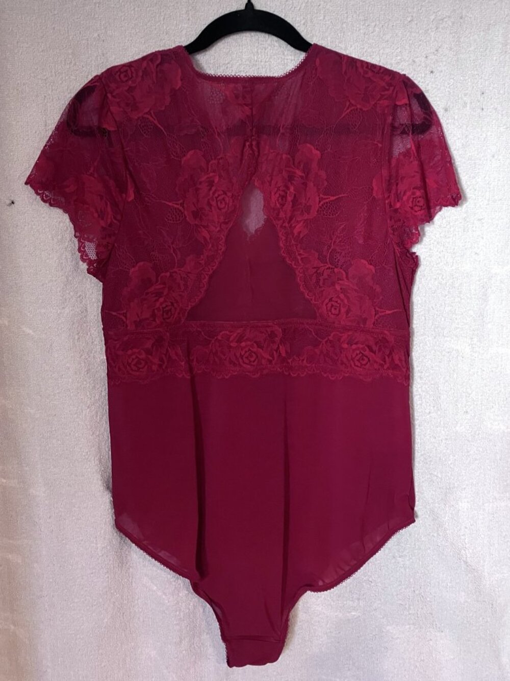 Torrid Size 1 (14-16) Red Lace V-Neck Open Back Bodysuit with Short Sleeves NWT - Picture 6 of 11